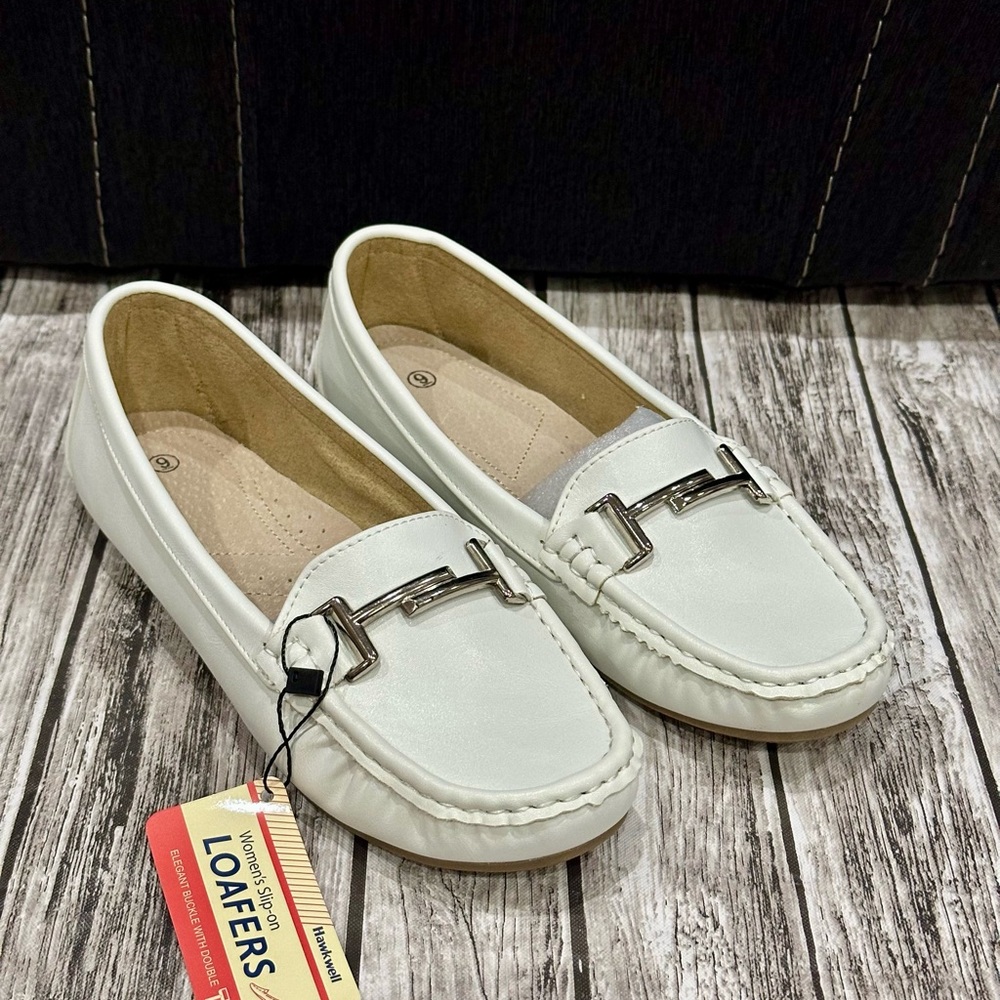 Hawkwell White Faux Leather Loafers Cushioned Womens Size 9
